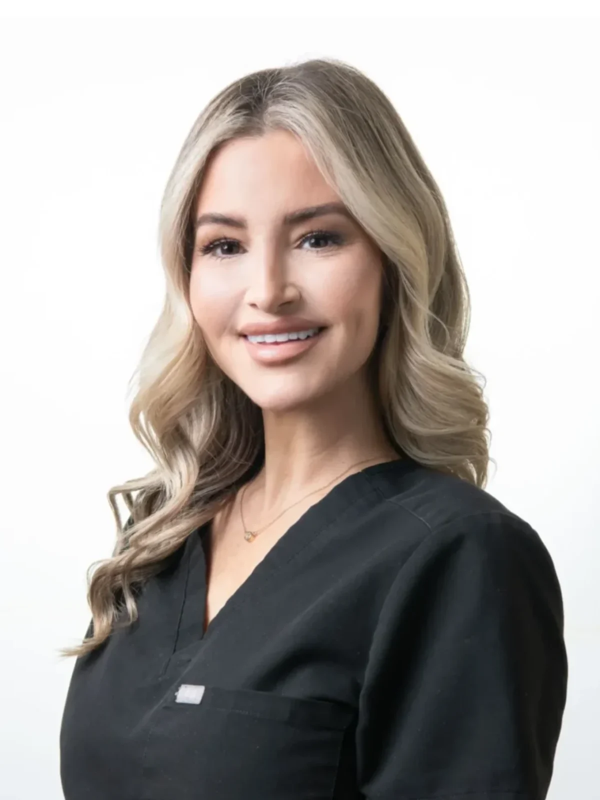 helloeuna-our-team-laura-ruppel-image-e1771526540791 (4)